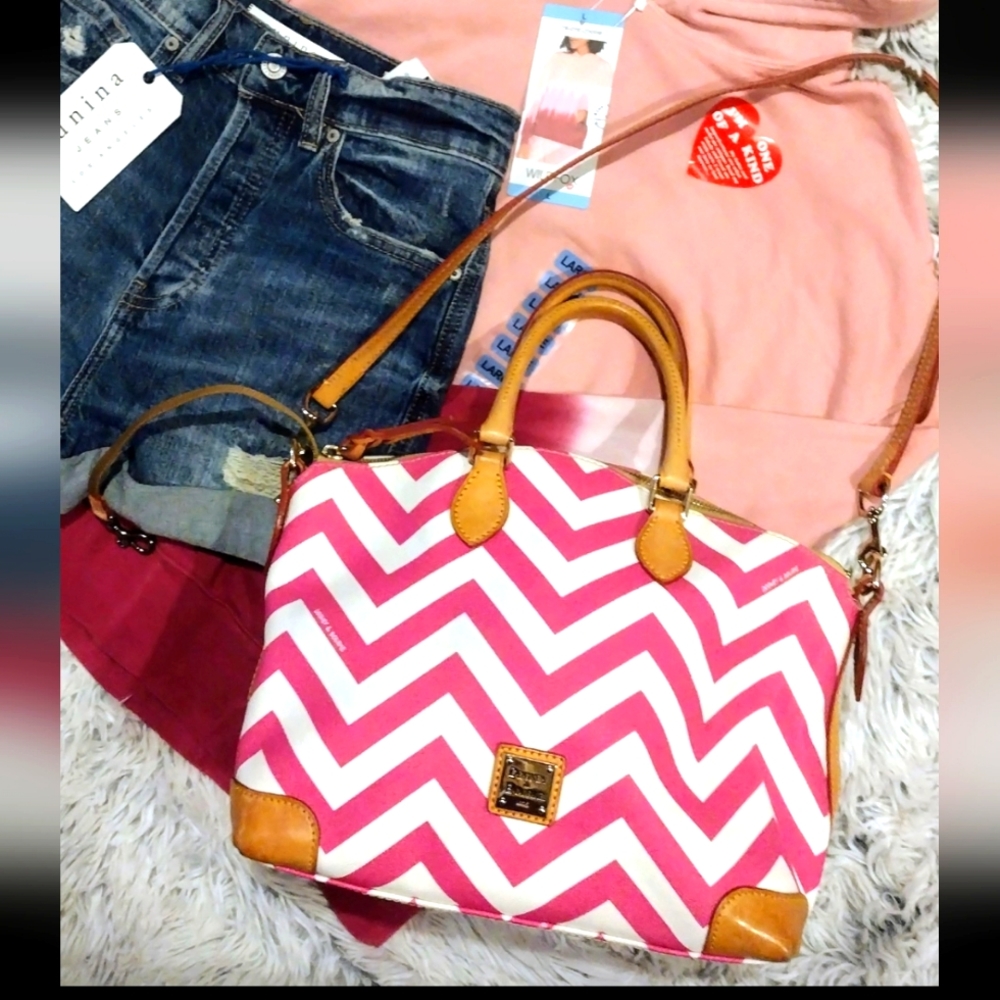 Dooney & Bourke Purse